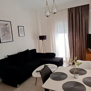 Daire 3 Min From Station No2 Private Free Parking, Selanik