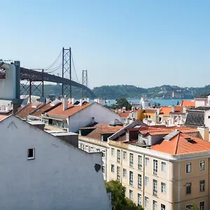 https://riverfront-studio.hotels-lisbon-portugal.com
